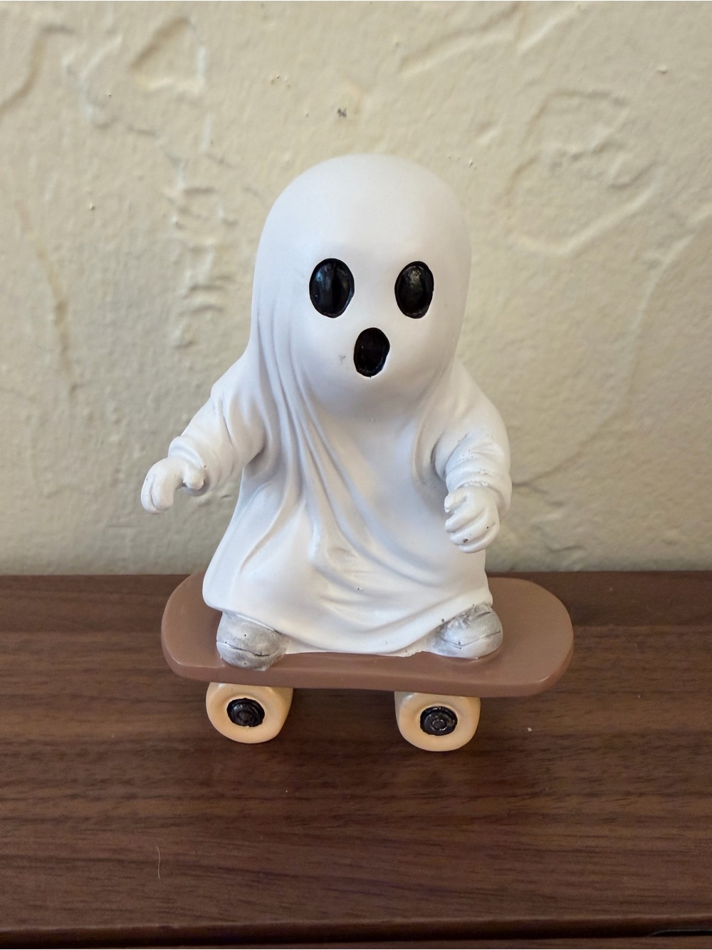 Skateboarding Ghost Halloween Resin Figurine Spooky Skater Decor